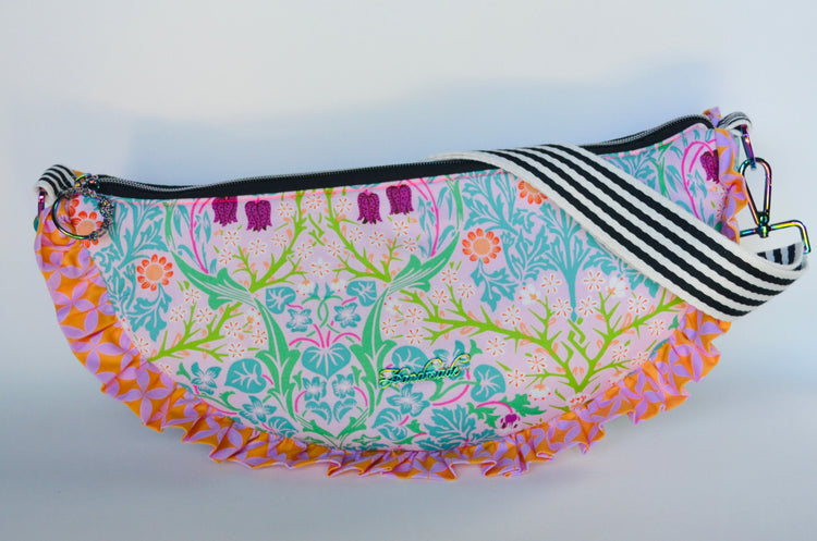 Ruffle Purse