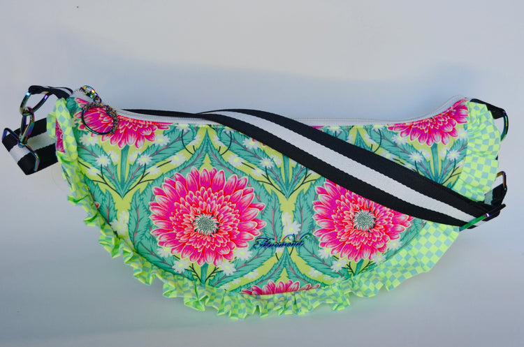 Ruffle Purse
